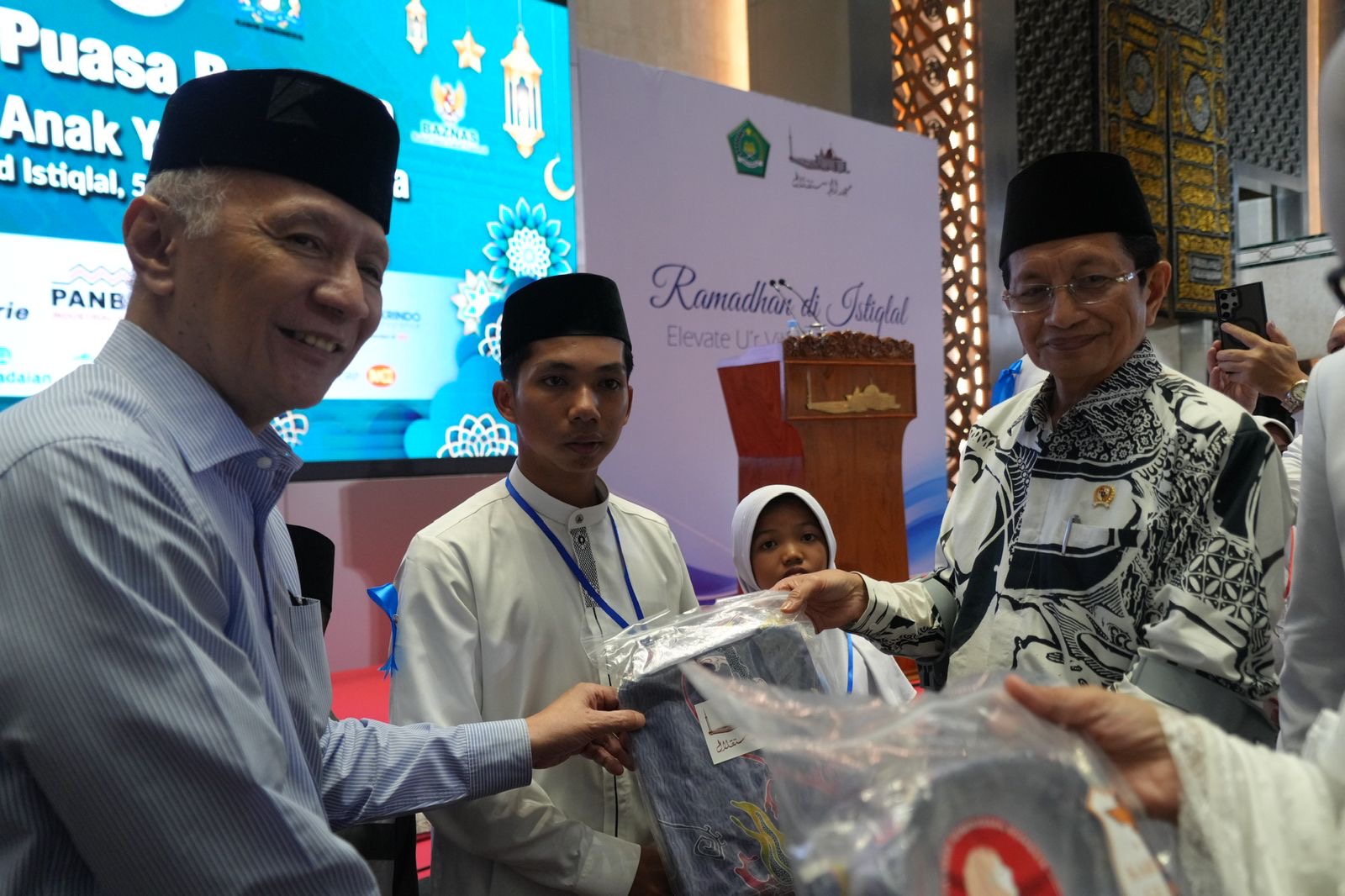 Ramadhan Berkah: YK Rombsis Indonesia Santuni dan Buka Puasa Bersama 2.500 Anak Yatim dan Dhuafa di Masjid Istiqlal 
