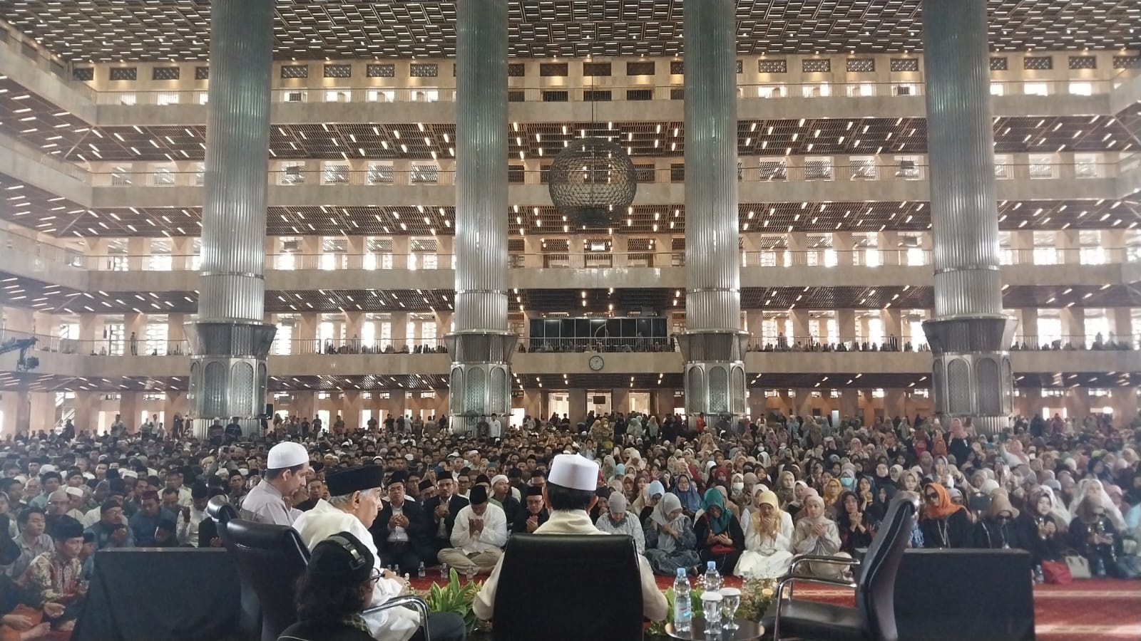 Peringatan Isra Mikraj di Istiqlal, Tabligh Akbar Berbincang Soal Kemuliaan Ibadah Shalat