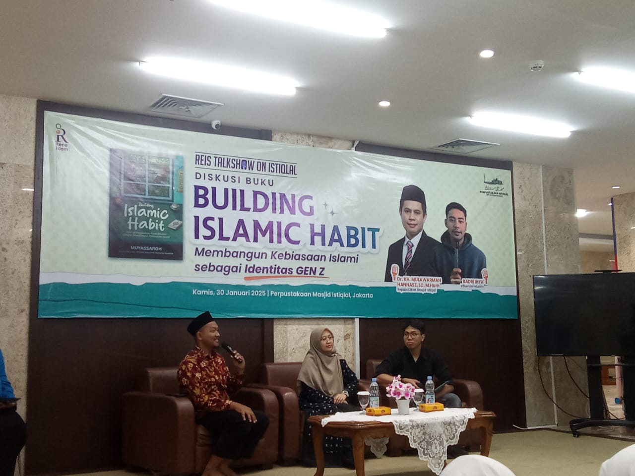 Bedah Buku Building Islamic Habit, Membangun Kebiasaan Islami Sebagai Identitas Gen Z