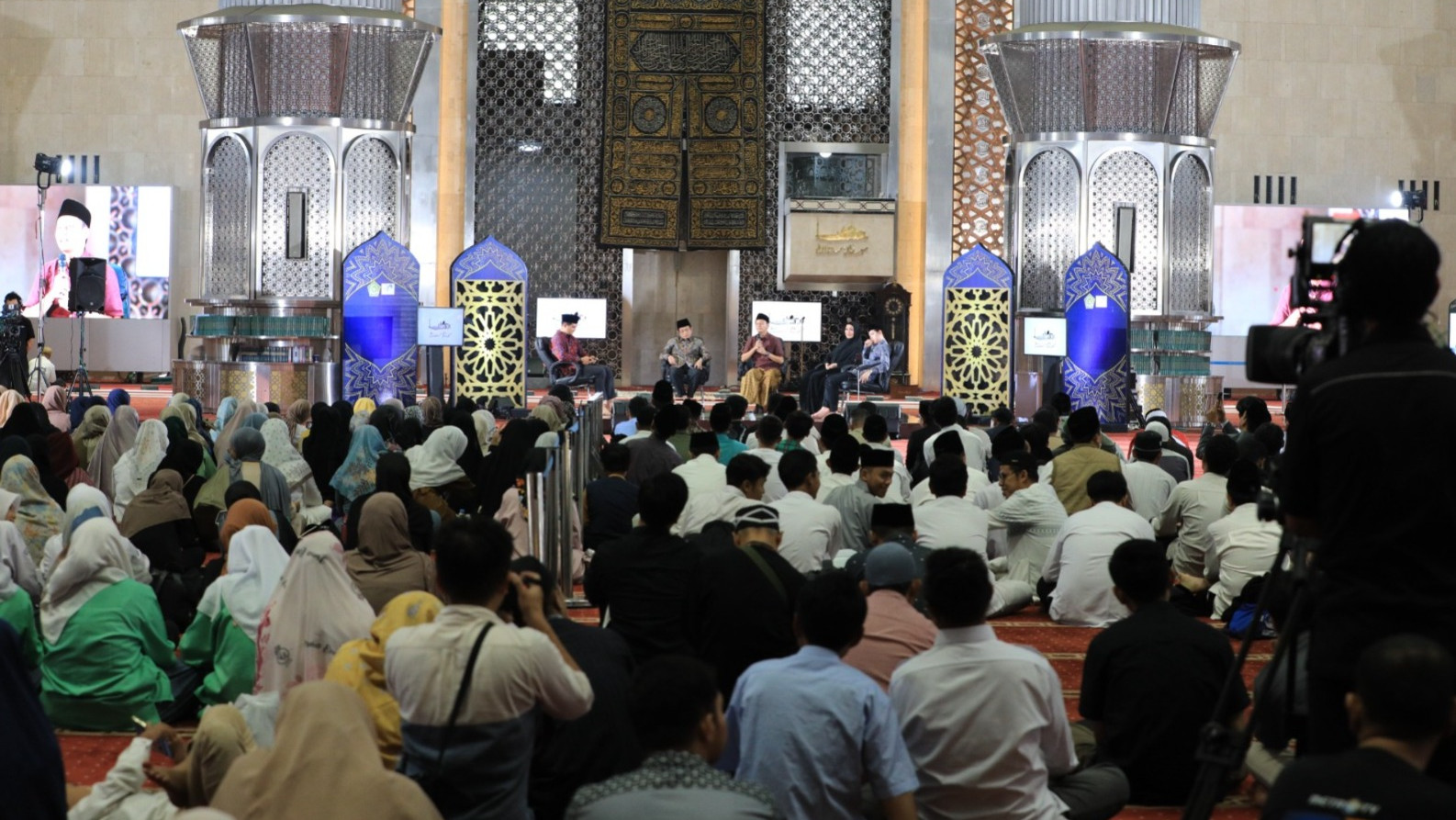 Lebih 2.000 Gen-Z Meriahkan Peaceful Muharam Bareng Kemenag di Istiqlal