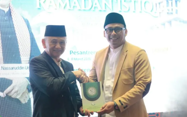 MIJ Serahkan Wakaf Al-Qur’an untuk Masjid Istiqlal