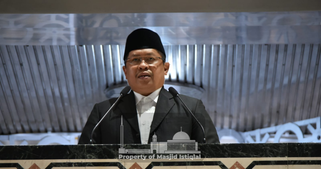 Khutbah Jumat: Bahaya Berlebih-Lebihan dalam Beragama