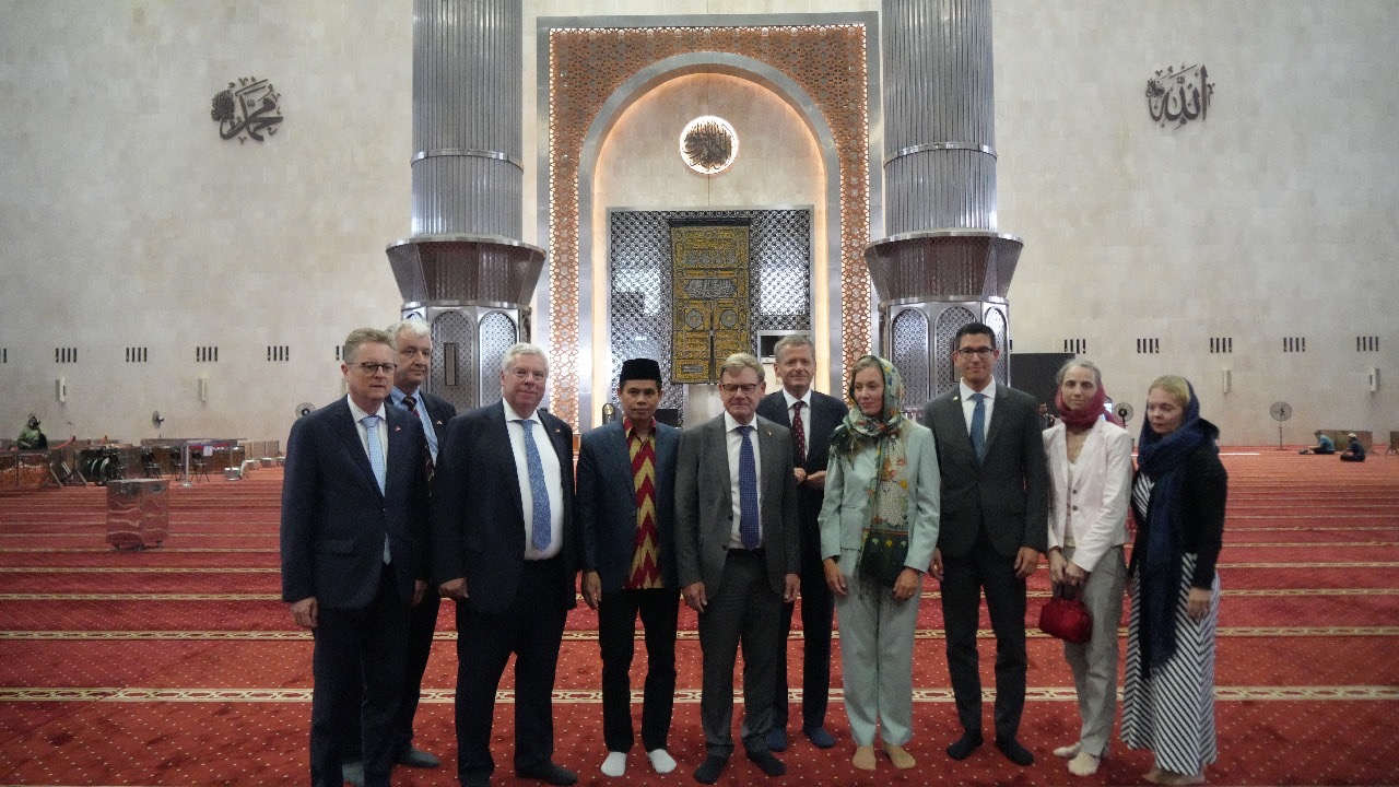 Sambangi Indonesia, Menlu Jerman Kunjungi Istiqlal