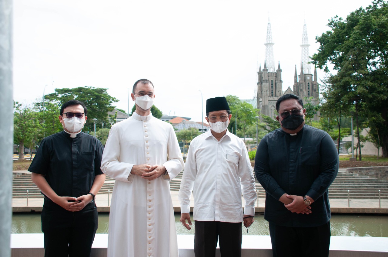 Kunjungan Sekretaris Dubes Vatikan di Masjid Istiqlal