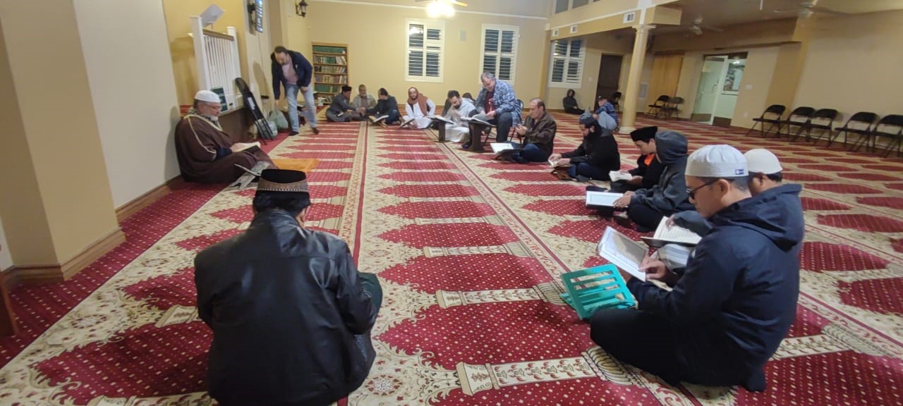 Mahasiswa PKU-MI Mengisi Kajian Tafsir Quran lintas Kontinental di Riverside, California 