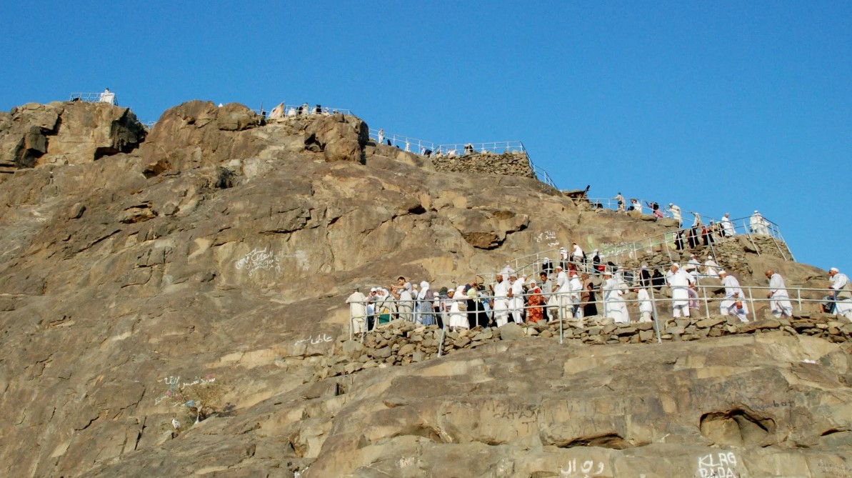 Wukuf di Arafah: Puncak Spiritualitas
