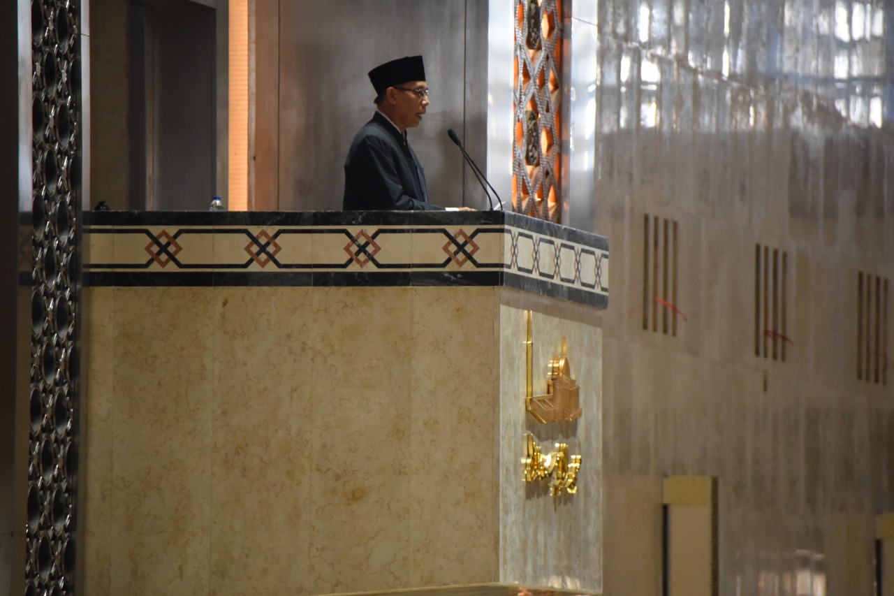 Khutbah Jumat: Membangun Pribadi Muslim yang Handal untuk Kemajuan Bangsa