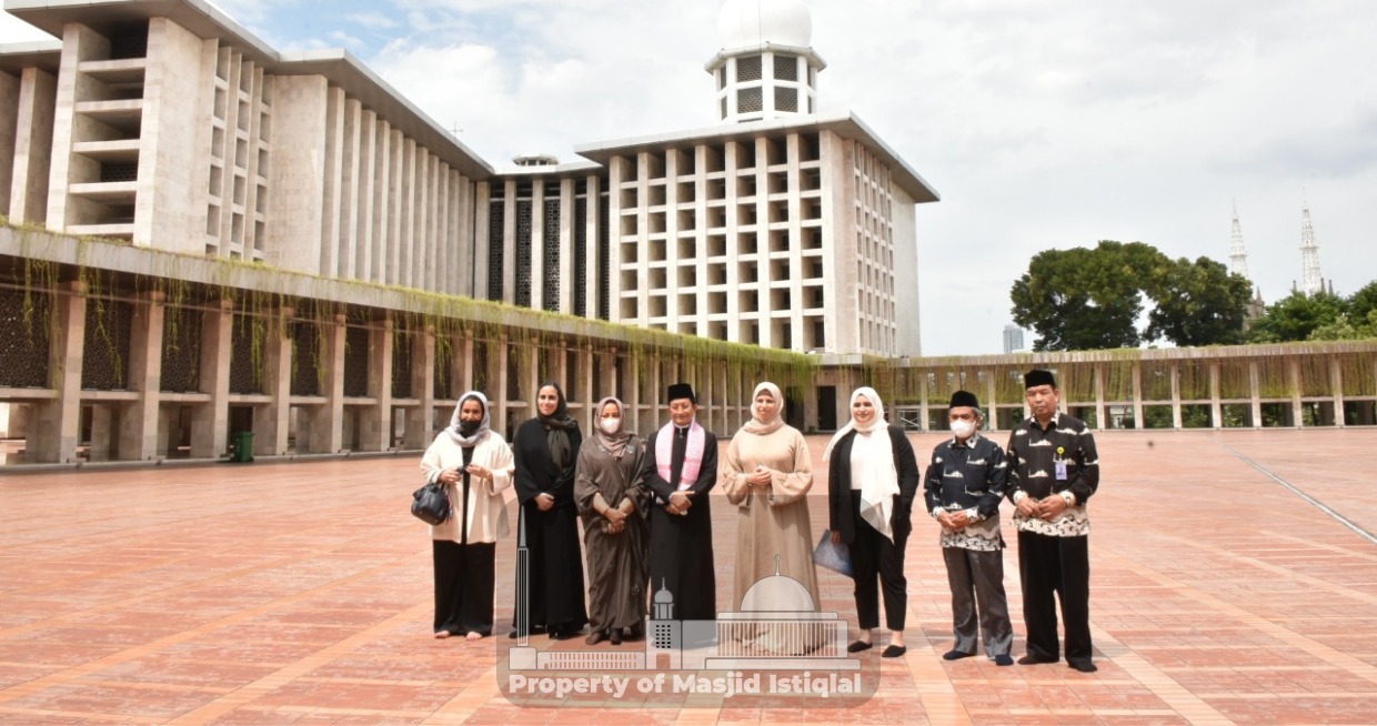 Kunjungan Asisten dan Juru Bicara Menlu Qatar di Masjid Istiqlal