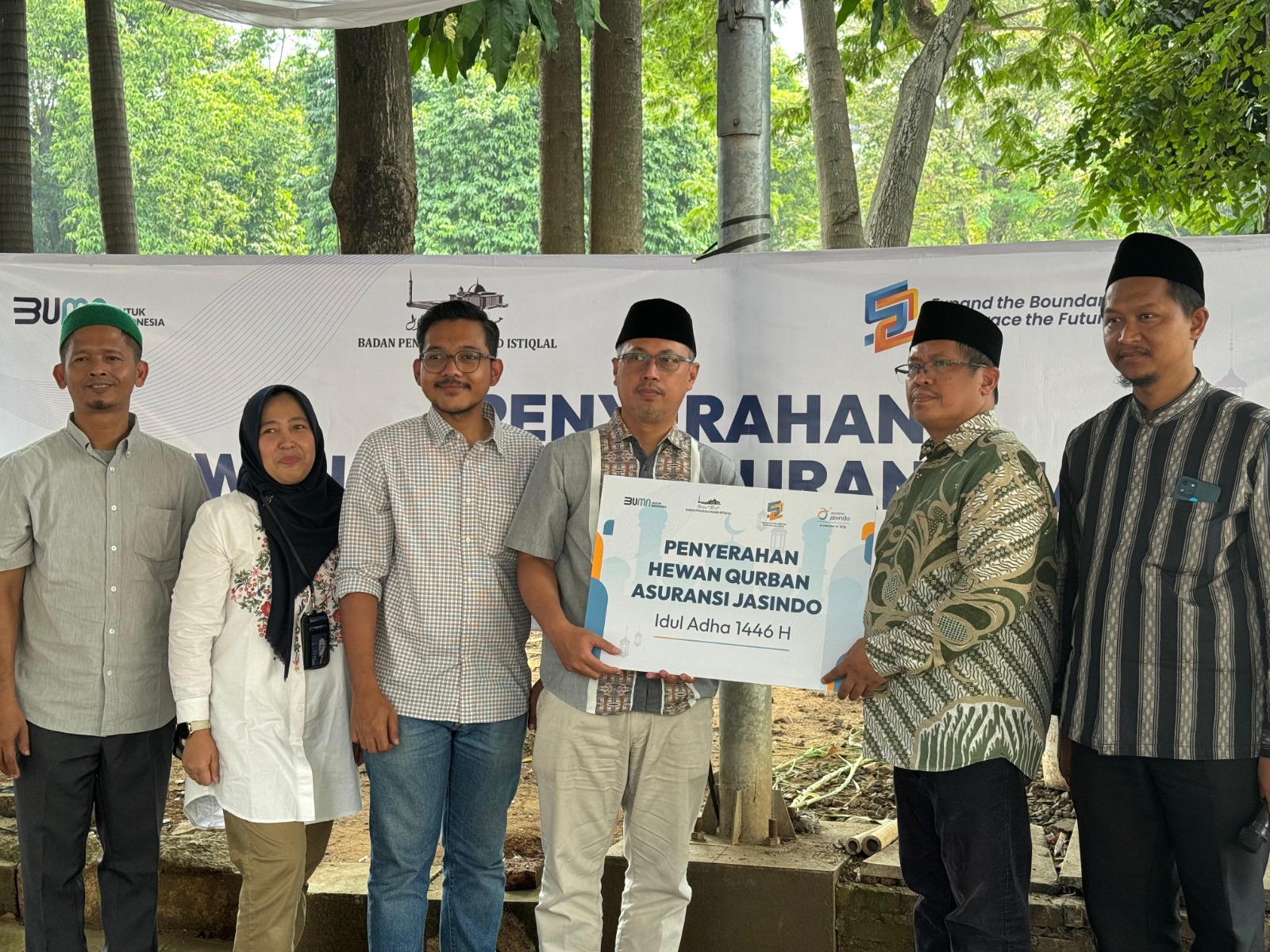 Rayakan Idul Adha dan HUT ke 52, Jasindo Salurkan 52 Hewan Qurban ke Masjid Istiqlal