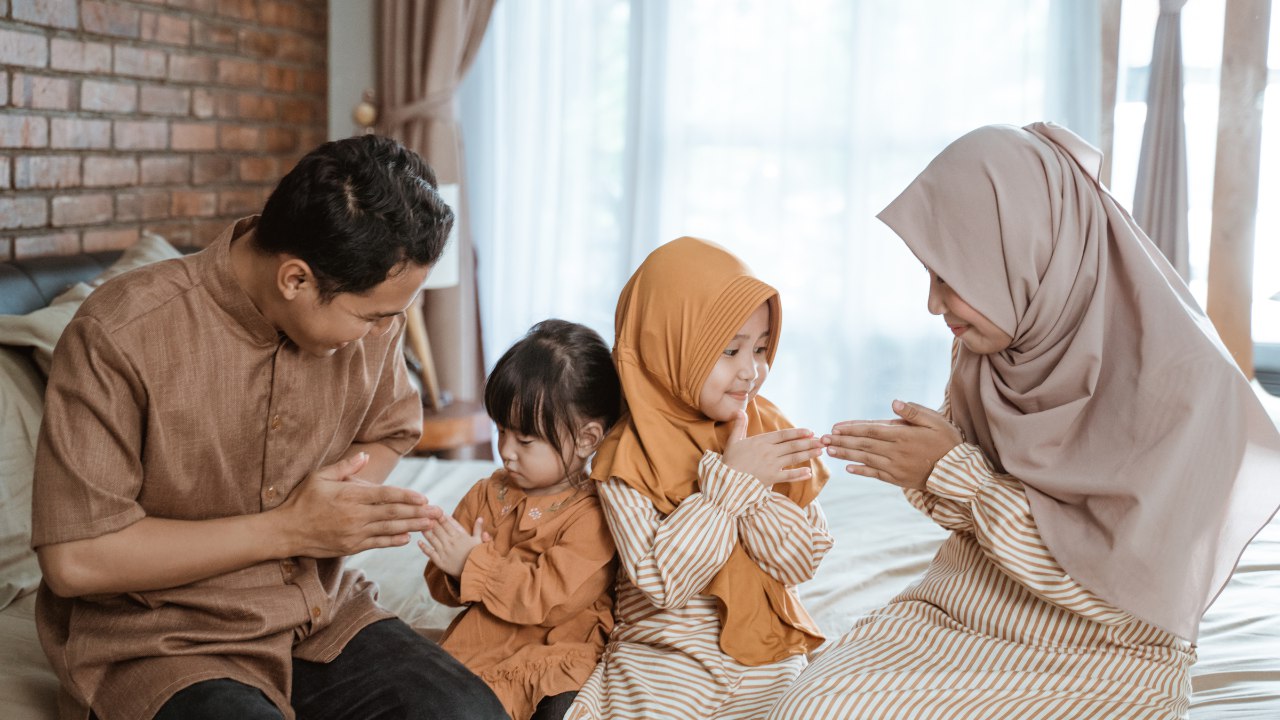 Hikmah: Pesan Romantis Ramadhan Untuk Pasangan Suami Istri