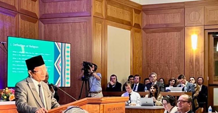 KH Nasaruddin Umar Sampaikan Gagasan Tentang HAM pada Simposium Internasional di AS