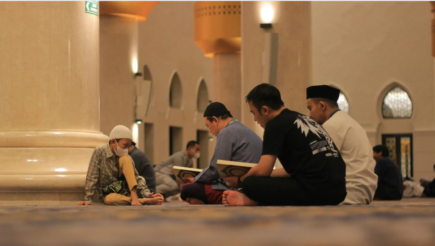 Kajian Zhuhur Pilihan: Washiyat Kepada Tetangga