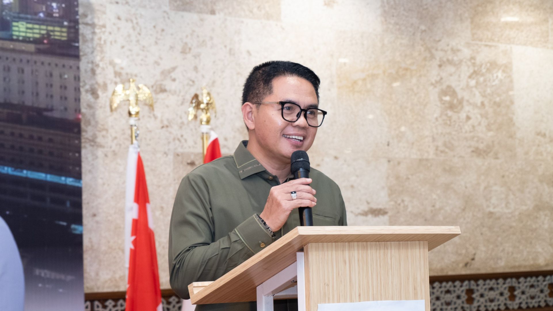 Direktur The Voice of Istiqlal Terima Penghargaan dari Kedutaan Besar Jepang