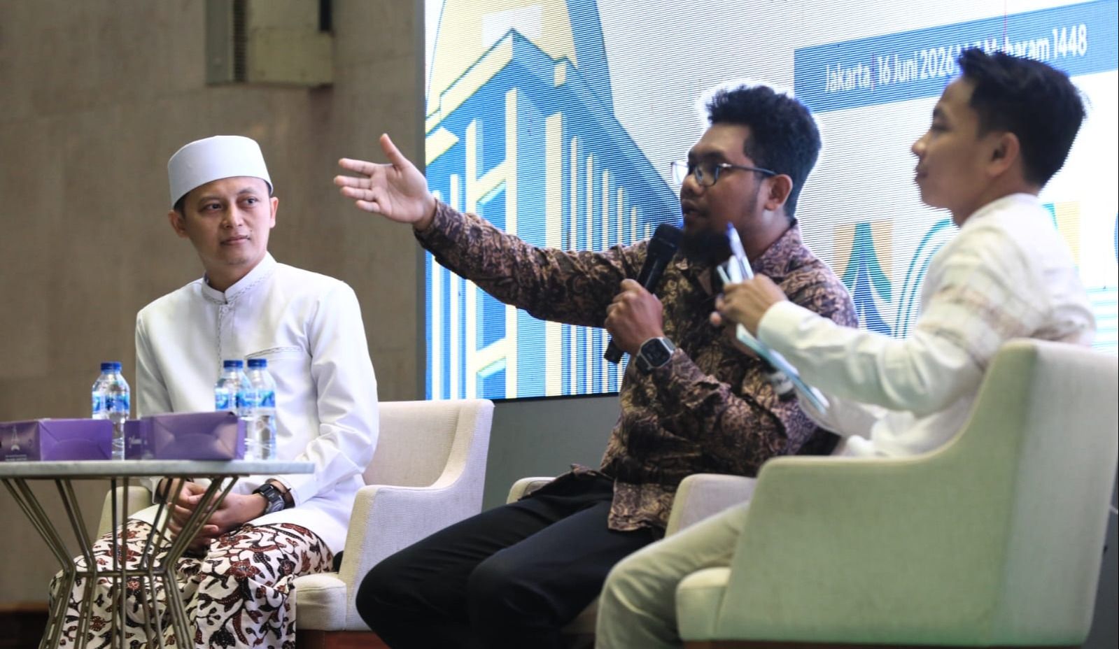 Gen Z, Kekuatan Besar Tebar Pesan Keagamaan di Ruang Digital