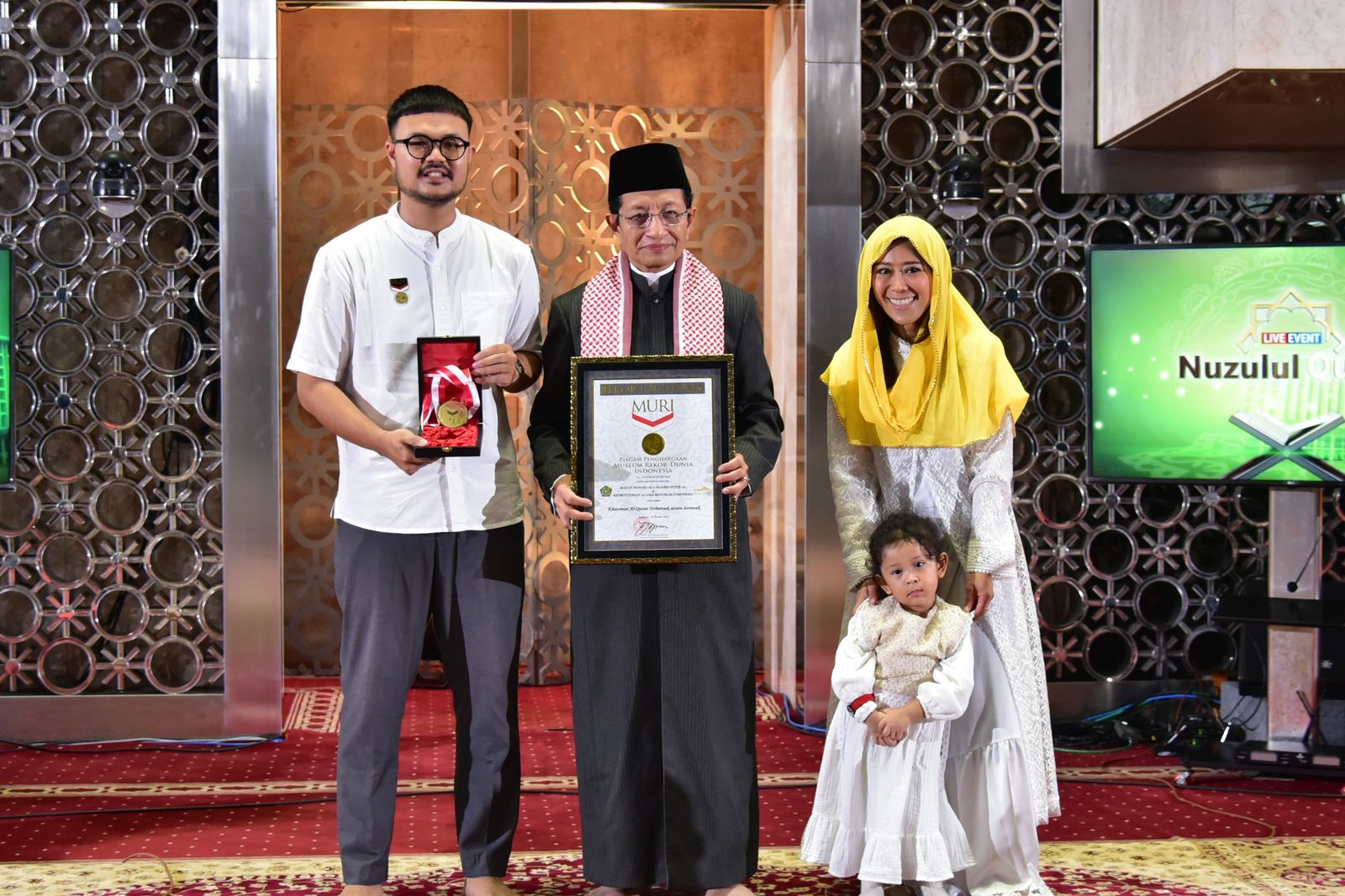 Peringatan Nuzululquran 1446 H, Masjid Istiqlal Raih Rekor MURI dengan Khataman Alquran Terbanyak Secara Serentak